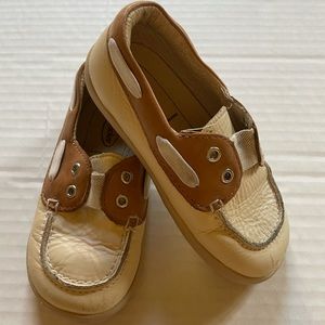 OLD SOLE Boys Tan-Cream Loafer Size 9 Toddler